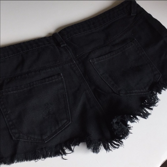 Love Fire Denim Booty Shorts Black Size 7 - Picture 5 of 6